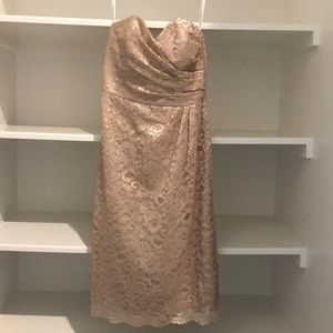 Selling this because a wedding was called off.